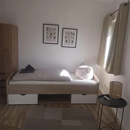 Grosses Familienapartment Ueber 2 Etagen Mit Weitblick In Lejlighed Neu Gaarz