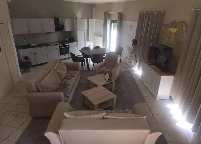 Grosses Familienapartment Ueber 2 Etagen Mit Weitblick In Apartman